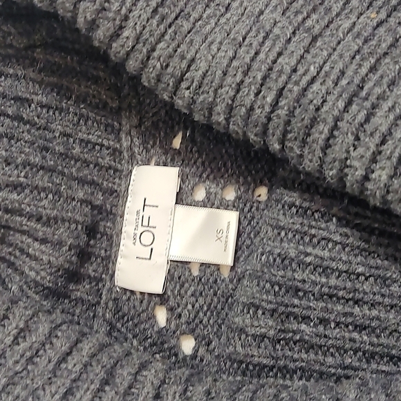 Ann Taylor Loft wool blend dark grey cowl neck high low hem sweater Size: XS - Picture 2 of 5